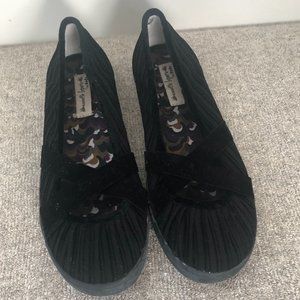 Nanette Lepore Black Cross flats